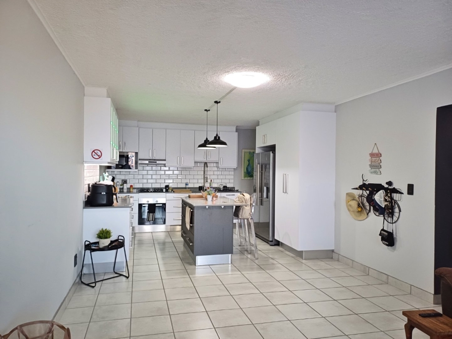 2 Bedroom Property for Sale in Hartenbos Heuwels Western Cape